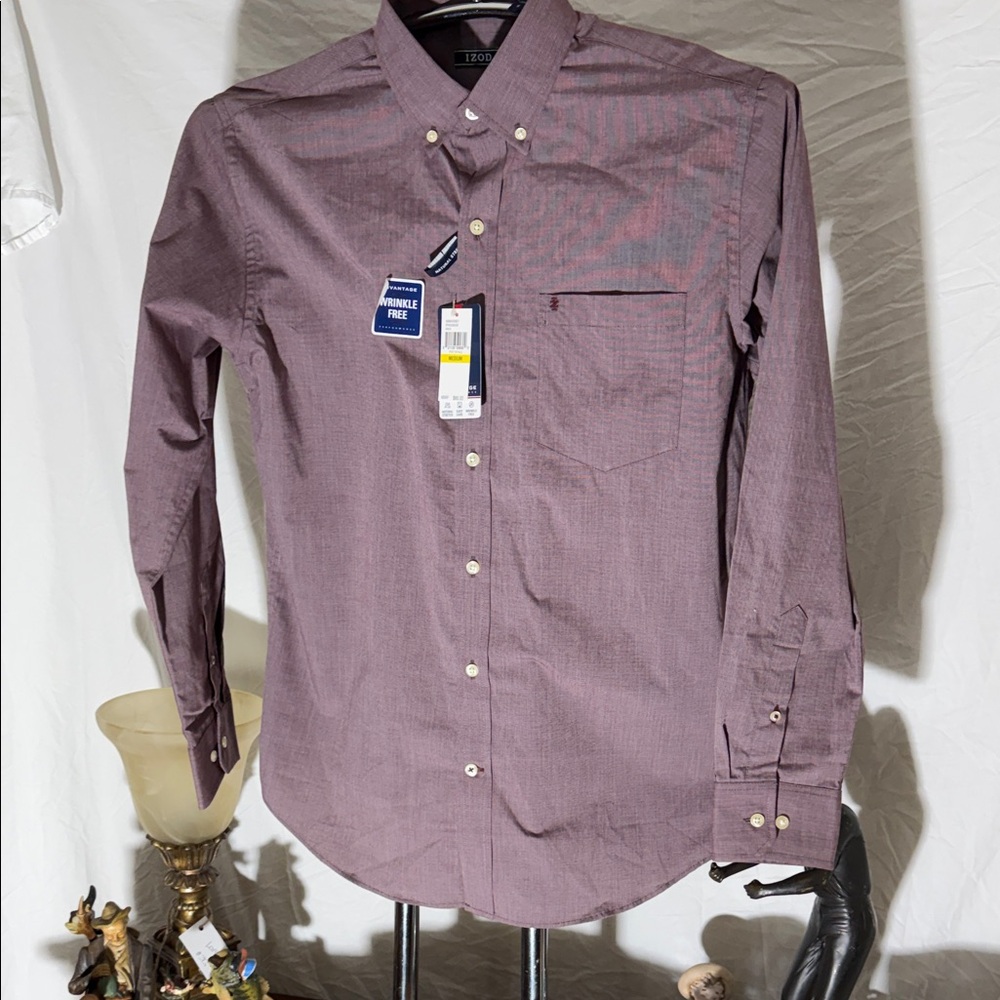 Izod Men's Burgundy Casual Button-Down Shirt